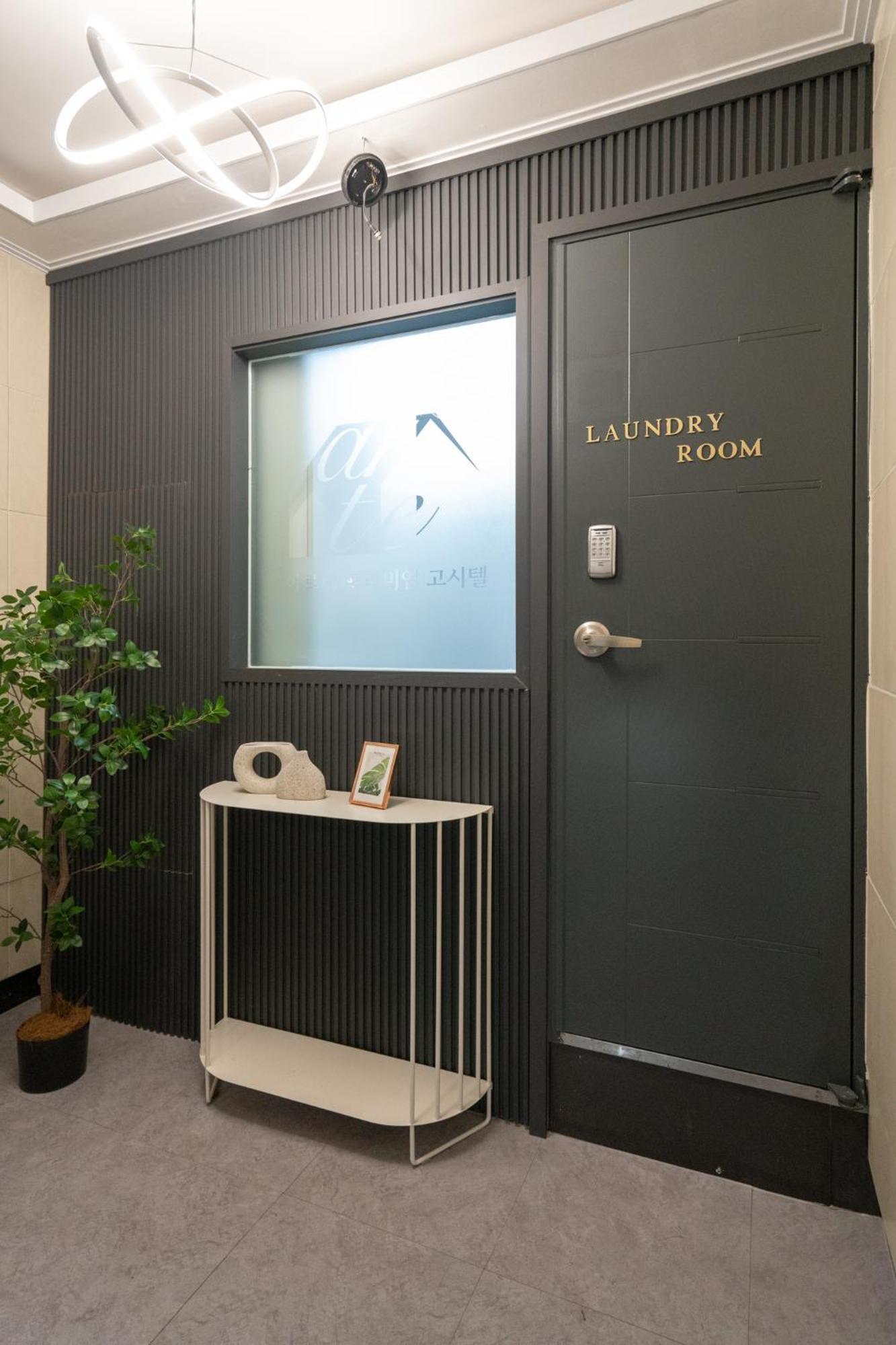 Arte Premium Oneroomtel Myeongdong Seoul Exterior foto